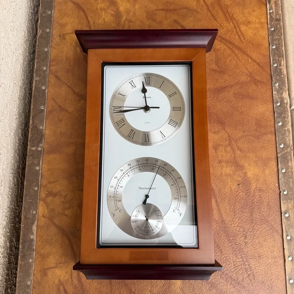 Bulova Quartz Wall Clock Thermometer Hygrometer Wood Frame Weather Station 17